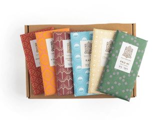 NOVINKA PRE MILOVNÍKOV ČOKOLÁDY!🍫 Predstavujeme darčekovú krabičku s 6 druhmi prvotriednej remeselnej čokolády. Prečo je...